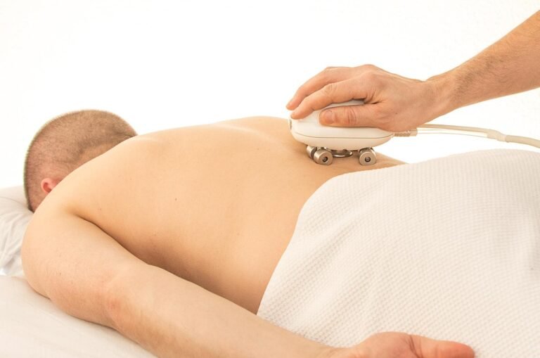 back pain 2402708 1280 768x509